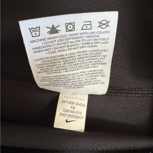 Nike Dri-Fit Women's Ribbed Tank Top - XS - Picture 4 of 5